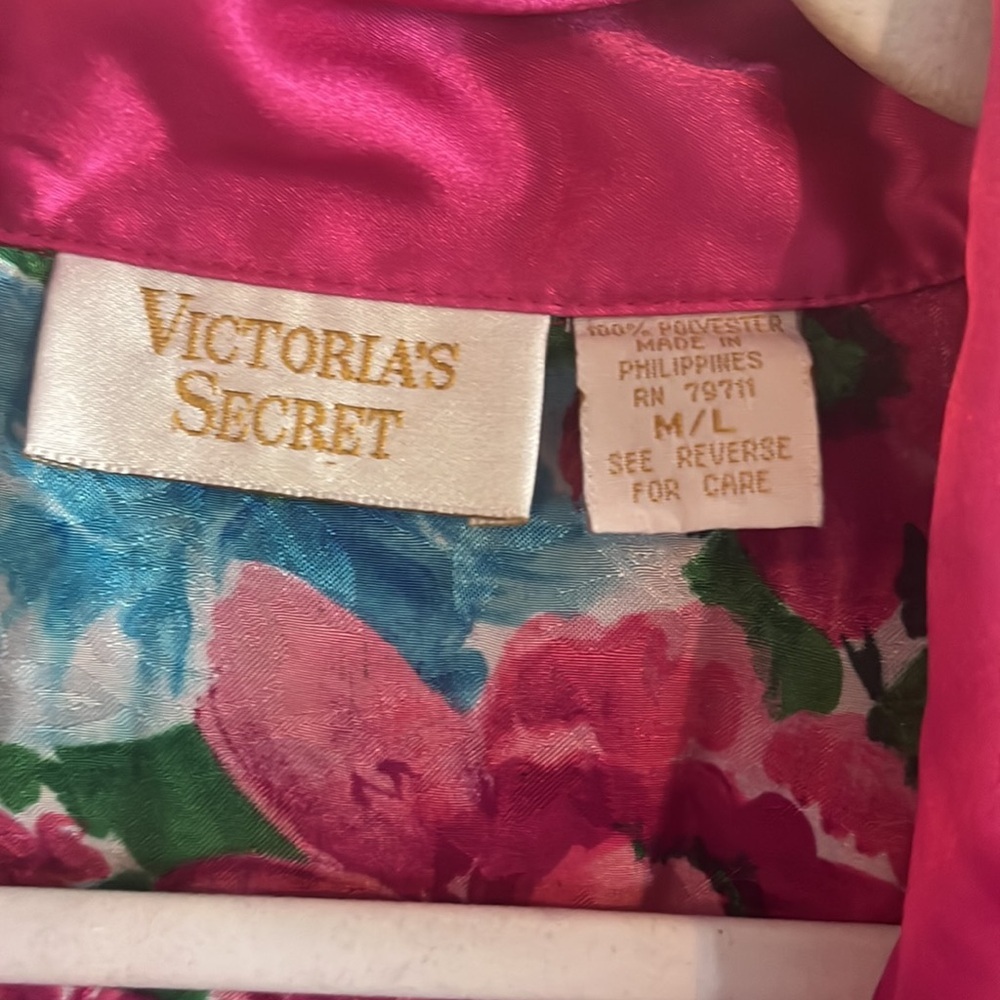 Victoria’s Secret Gold Label Floral Nightgown Night Shirt Satin Vintage M/L - Picture 2 of 6